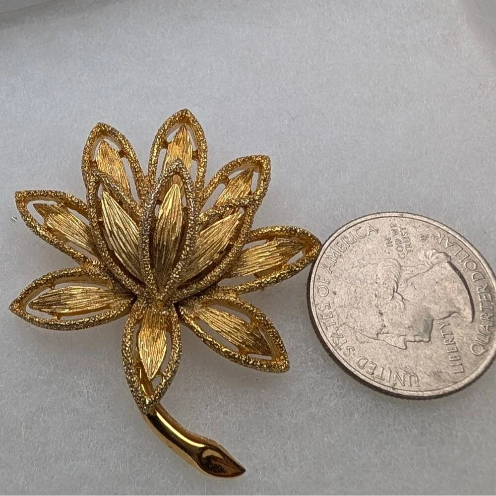 Vintage Avon Gold Tone Openwork Floral Brooch Textured Flower GrandmaCore
